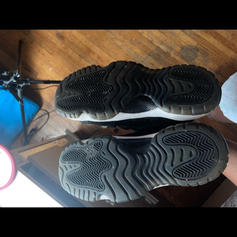 Jordan 11 Heiress - Picture 6 of 6